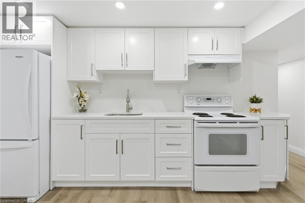 115 Mcelroy Road E, Hamilton, Ontario  L9A 1Z1 - Photo 32 - 40783929