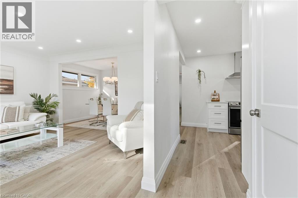 115 Mcelroy Road E, Hamilton, Ontario  L9A 1Z1 - Photo 5 - 40783929