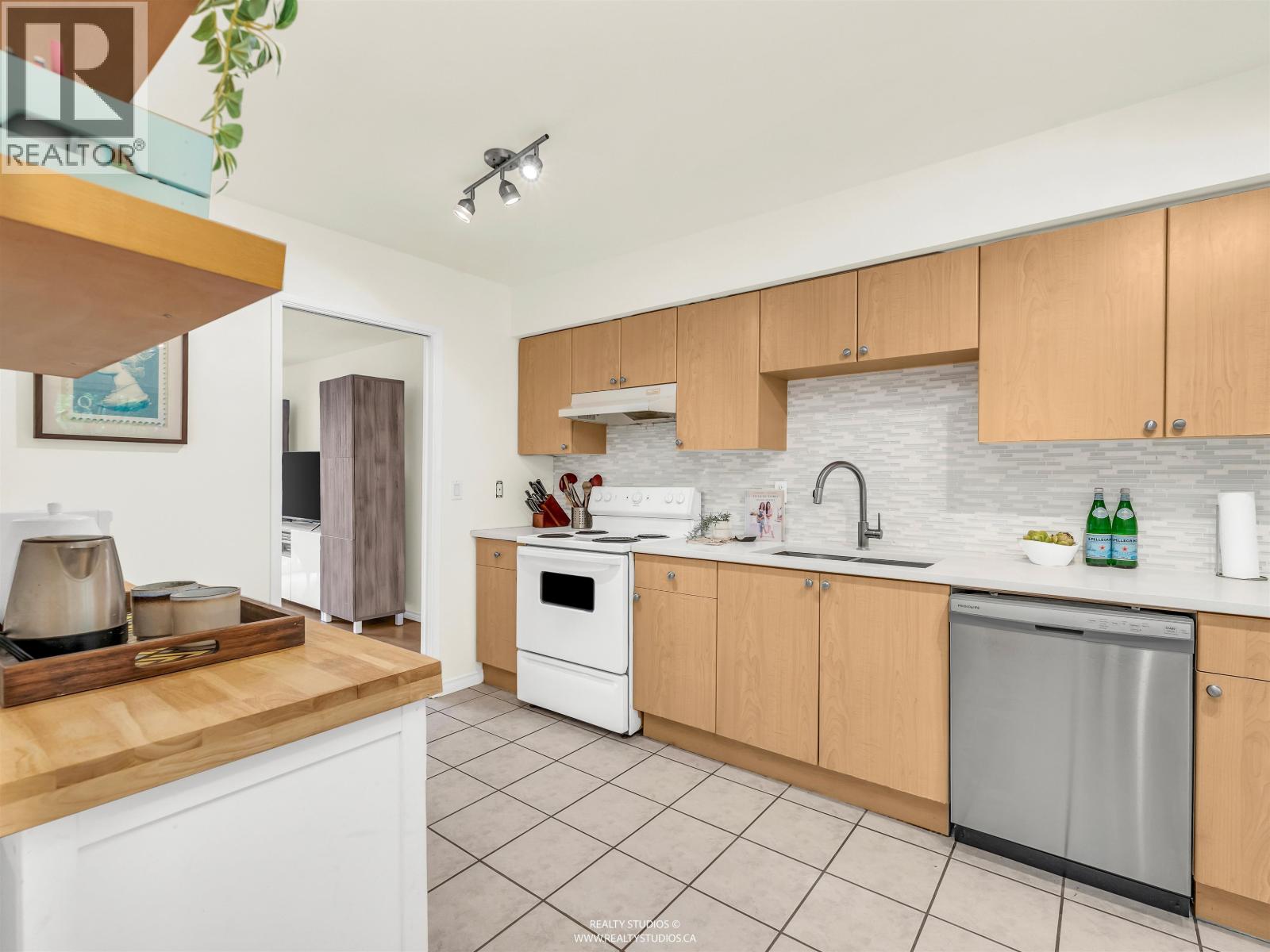 12 1255 E 15th Avenue, Vancouver, British Columbia  V5T 2S7 - Photo 8 - R3062728