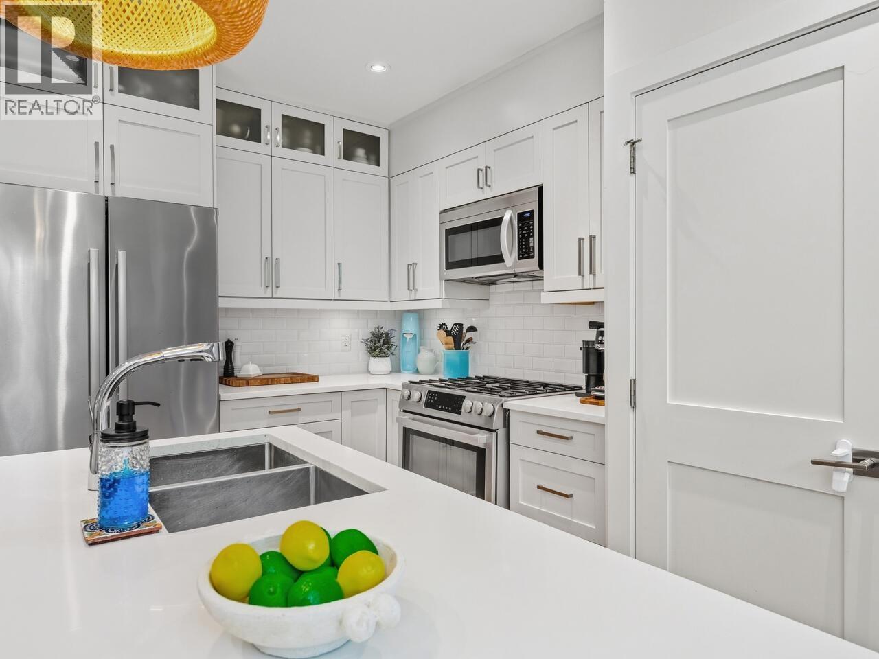 165 W 14th Avenue, Vancouver, British Columbia  V5Y 1W8 - Photo 6 - R3062740