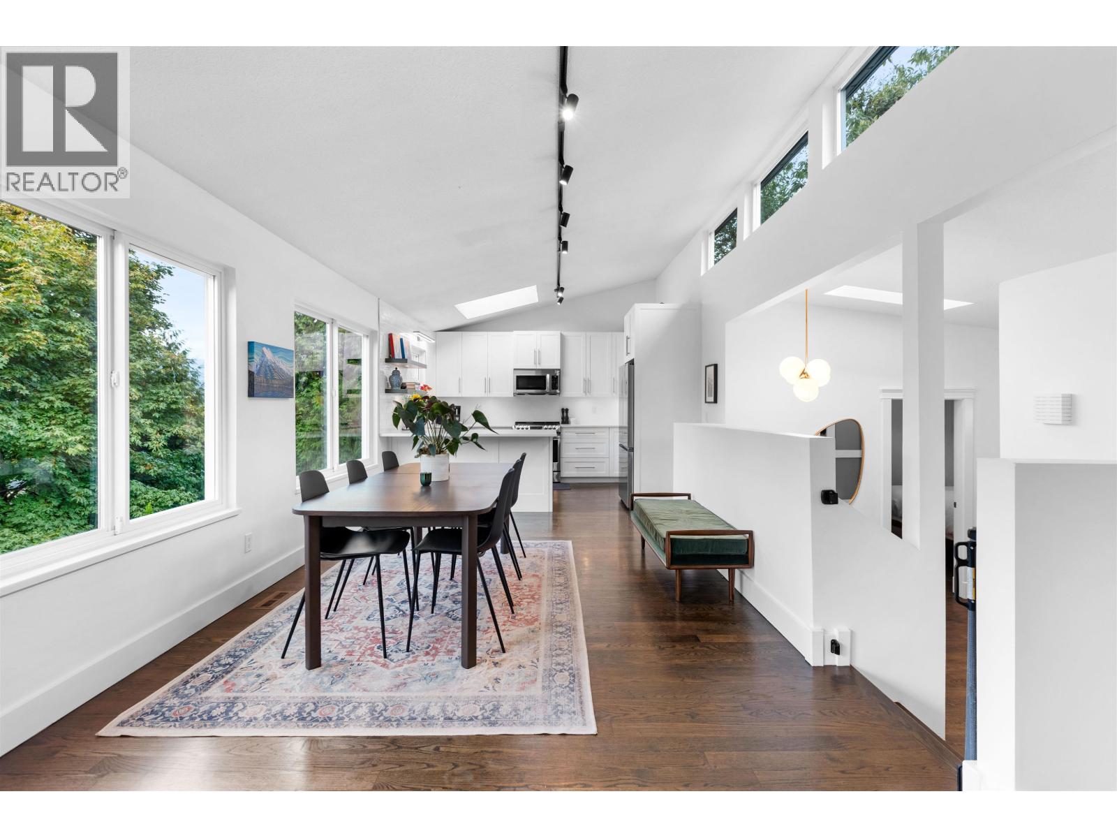 4 Noble Court, Port Moody, British Columbia  V3H 3Z5 - Photo 8 - R3062751