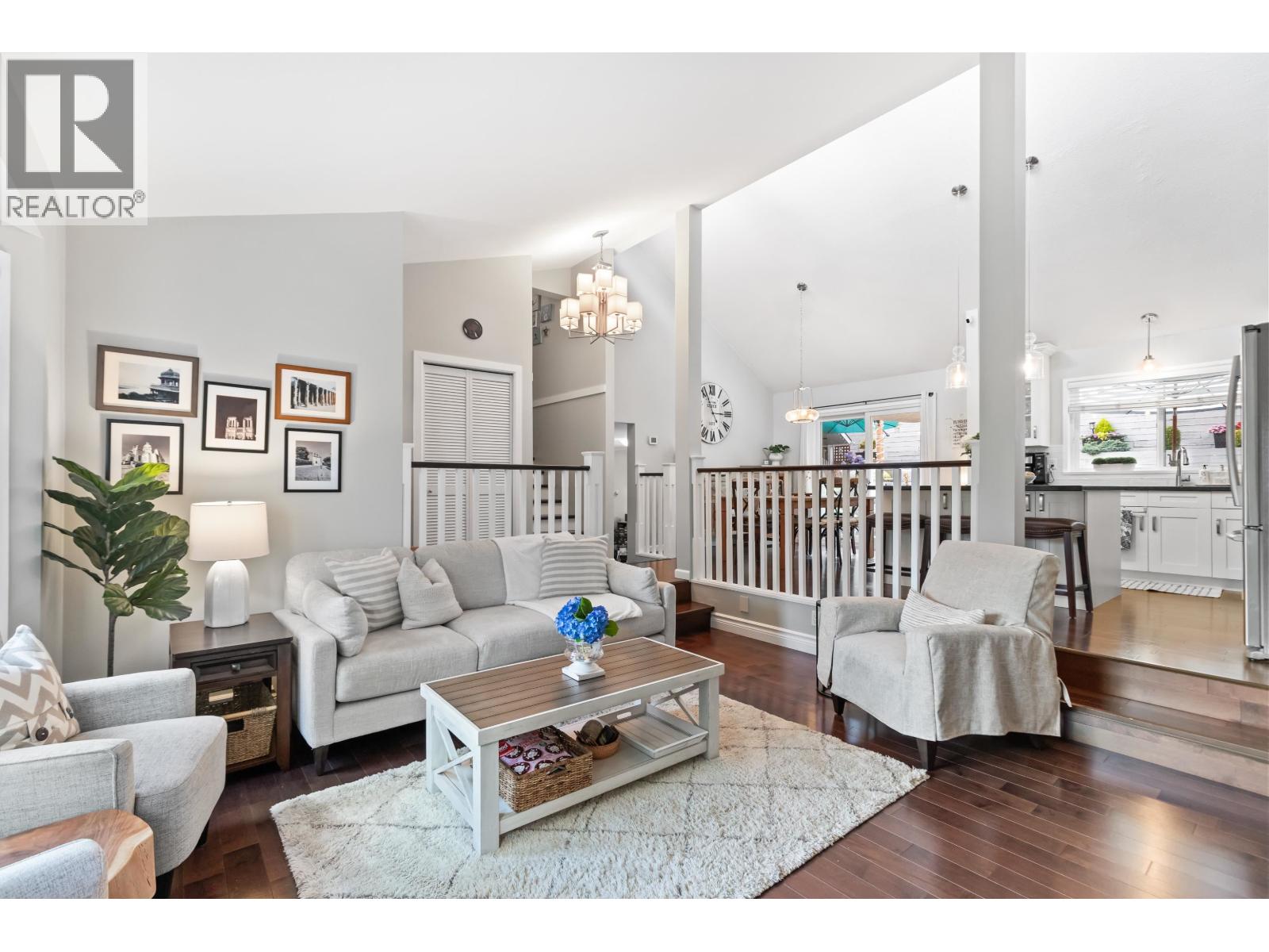 472 Riverview Crescent, Coquitlam, British Columbia  V3C 4X9 - Photo 11 - R3062754