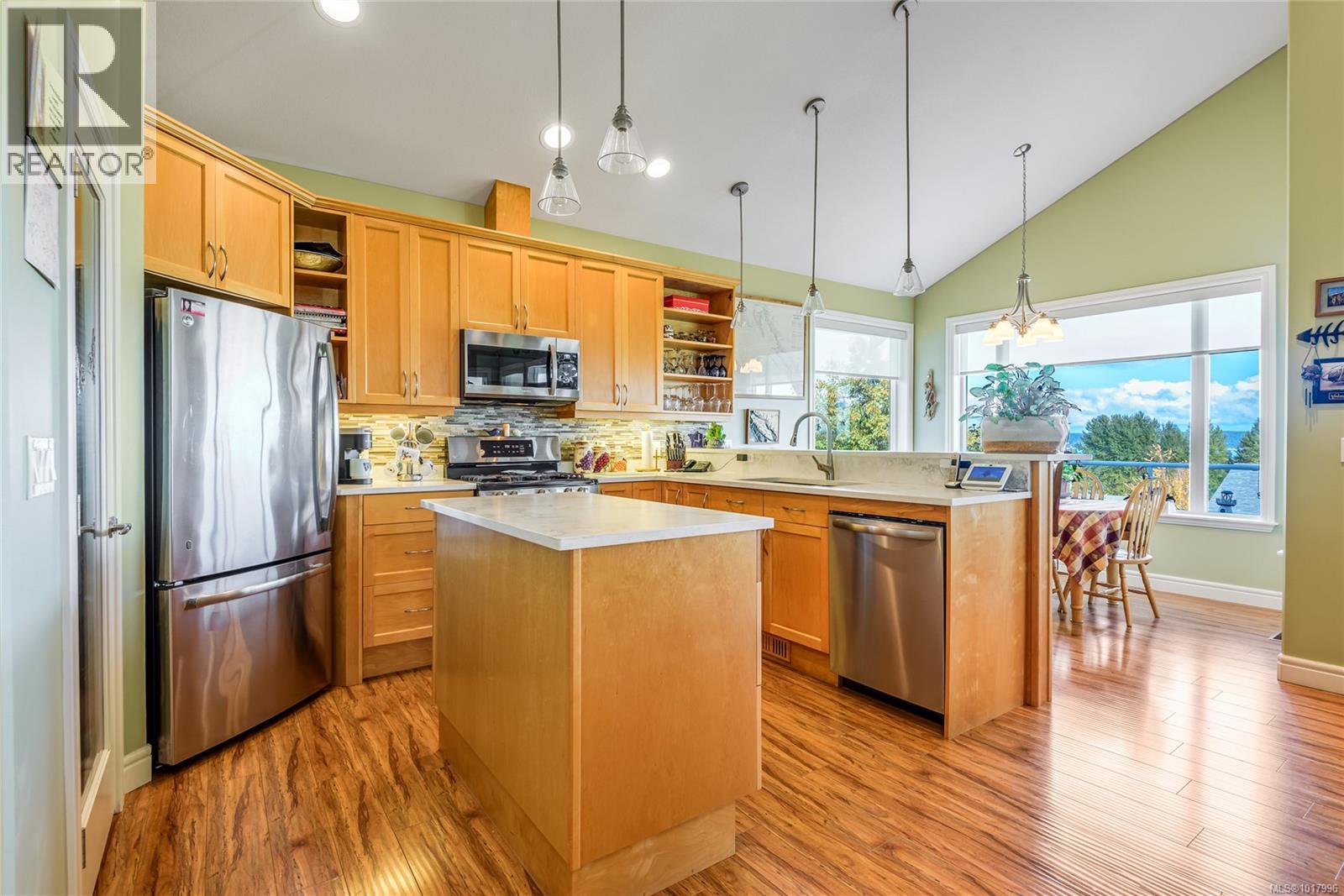 660 Mariner Dr, Campbell River, British Columbia  V9H 1V9 - Photo 10 - 1017996