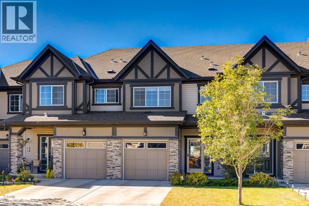 157 Hillcrest Square SW, Airdrie, Alberta