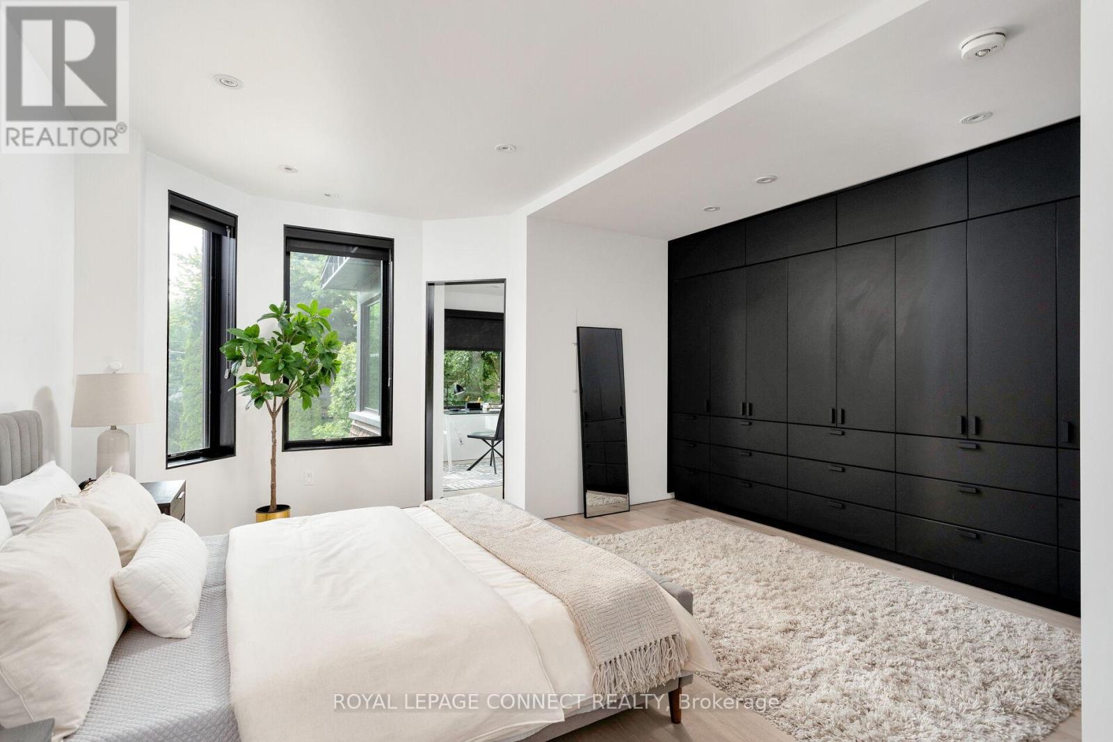 59 Fuller Avenue, Toronto, Ontario  M6R 2C4 - Photo 19 - W12461488