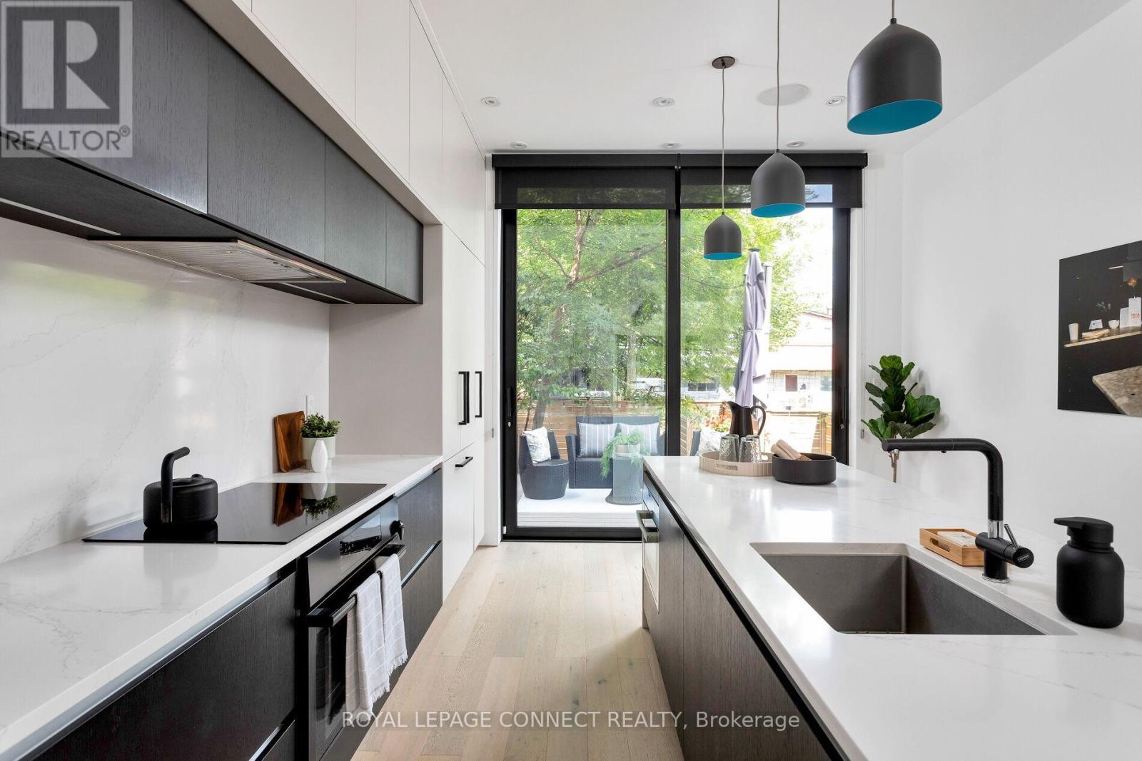 59 Fuller Avenue, Toronto, Ontario  M6R 2C4 - Photo 13 - W12461488