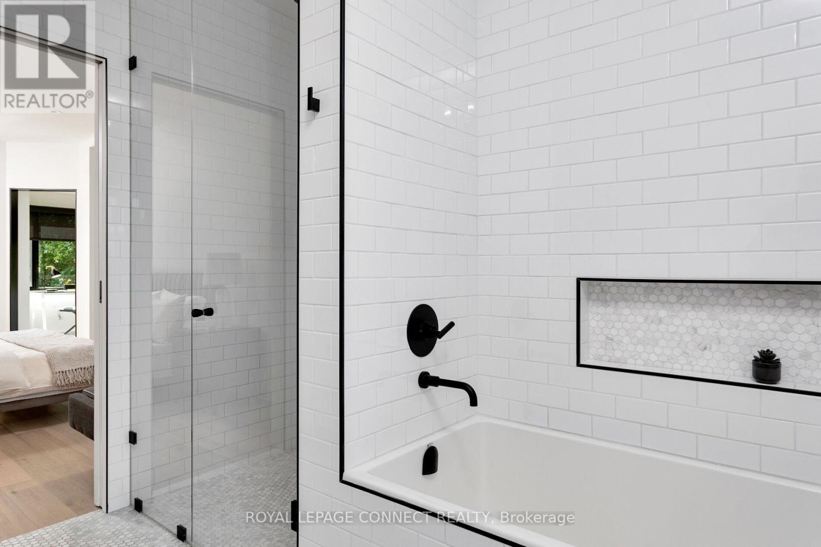 59 Fuller Avenue, Toronto, Ontario  M6R 2C4 - Photo 24 - W12461488