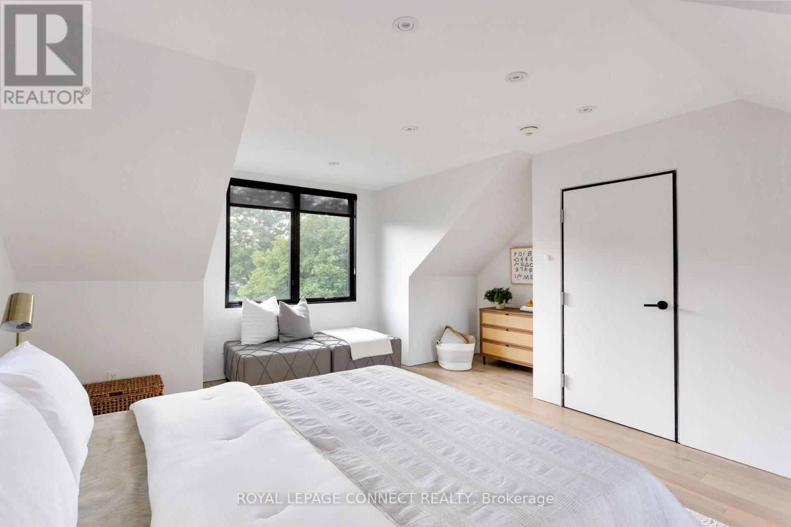 59 Fuller Avenue, Toronto, Ontario  M6R 2C4 - Photo 33 - W12461488