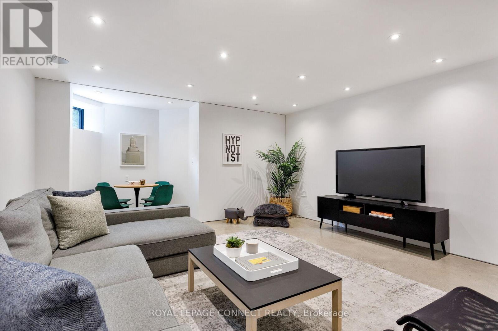 59 Fuller Avenue, Toronto, Ontario  M6R 2C4 - Photo 38 - W12461488