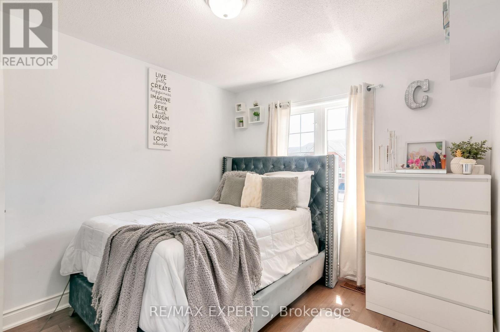 76 Eagle Trace Drive, Brampton (Sandringham-Wellington), Ontario  L6R 0M4 - Photo 28 - W12482948