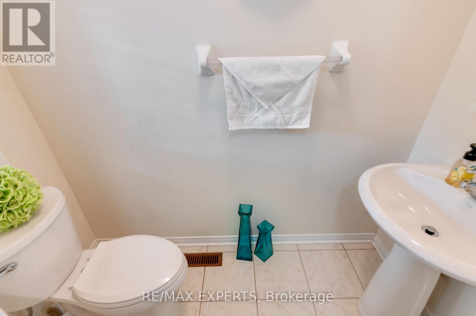 76 Eagle Trace Drive, Brampton (Sandringham-Wellington), Ontario  L6R 0M4 - Photo 18 - W12482948