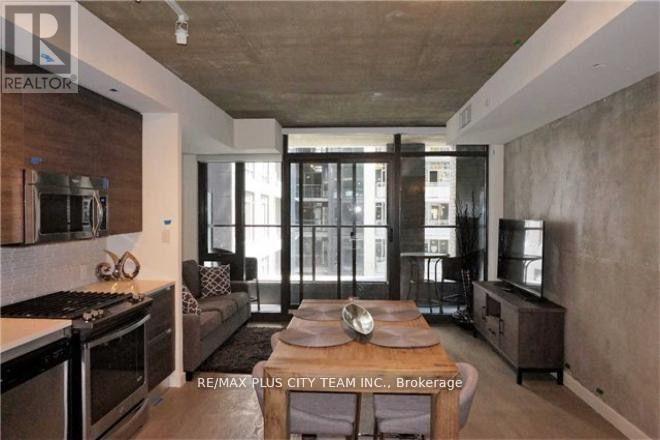 519 - 111 Bathurst Street, Toronto, Ontario  M5V 0M9 - Photo 3 - C12486758