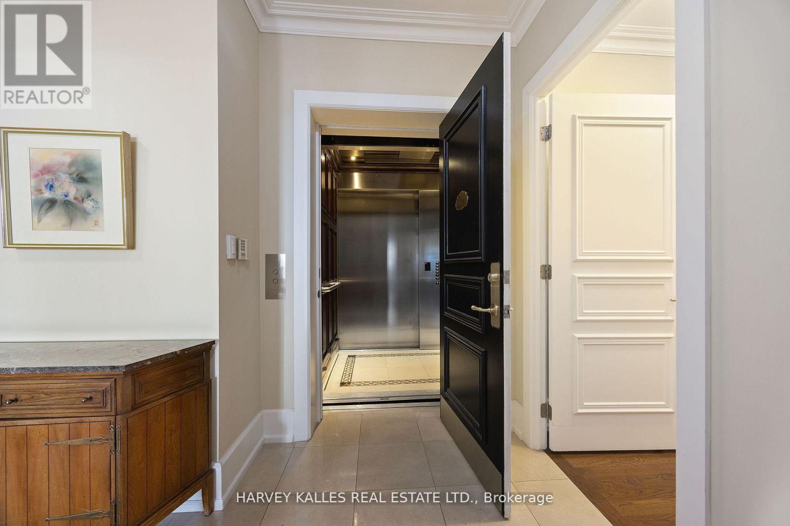 1602b - 660 Sheppard Avenue E, Toronto, Ontario  M2K 3E5 - Photo 2 - C12486759