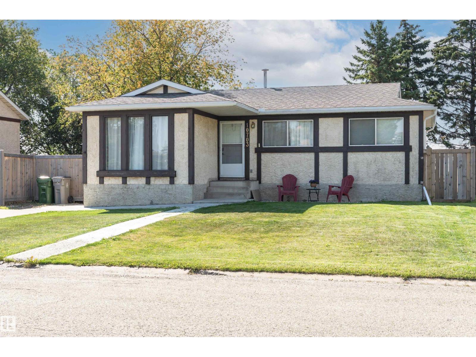 10703 95 Av, Morinville, Alberta  T8R 1E3 - Photo 2 - E4463649