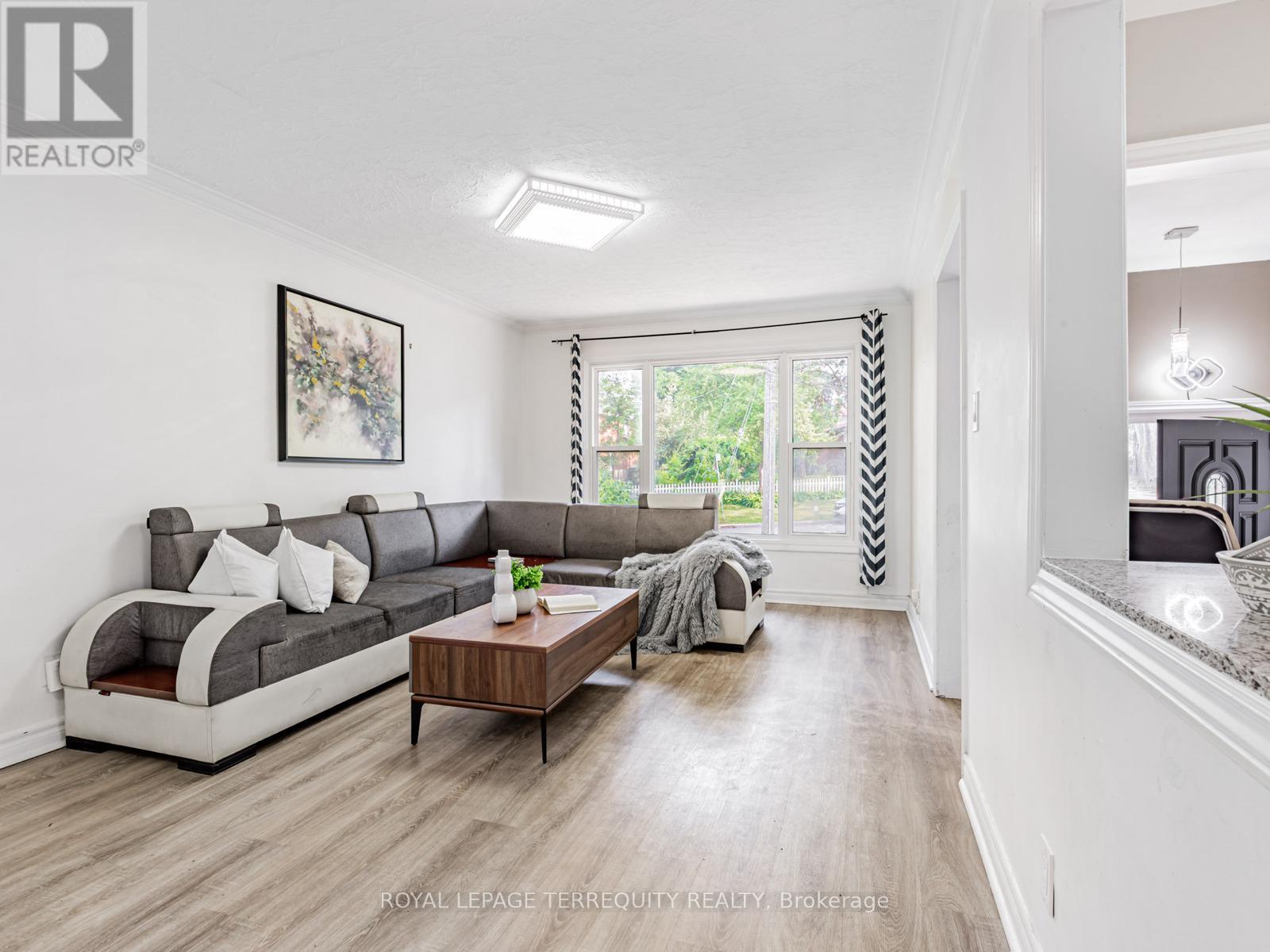 64 Dale Avenue, Toronto, Ontario  M1J 3J5 - Photo 11 - E12486749