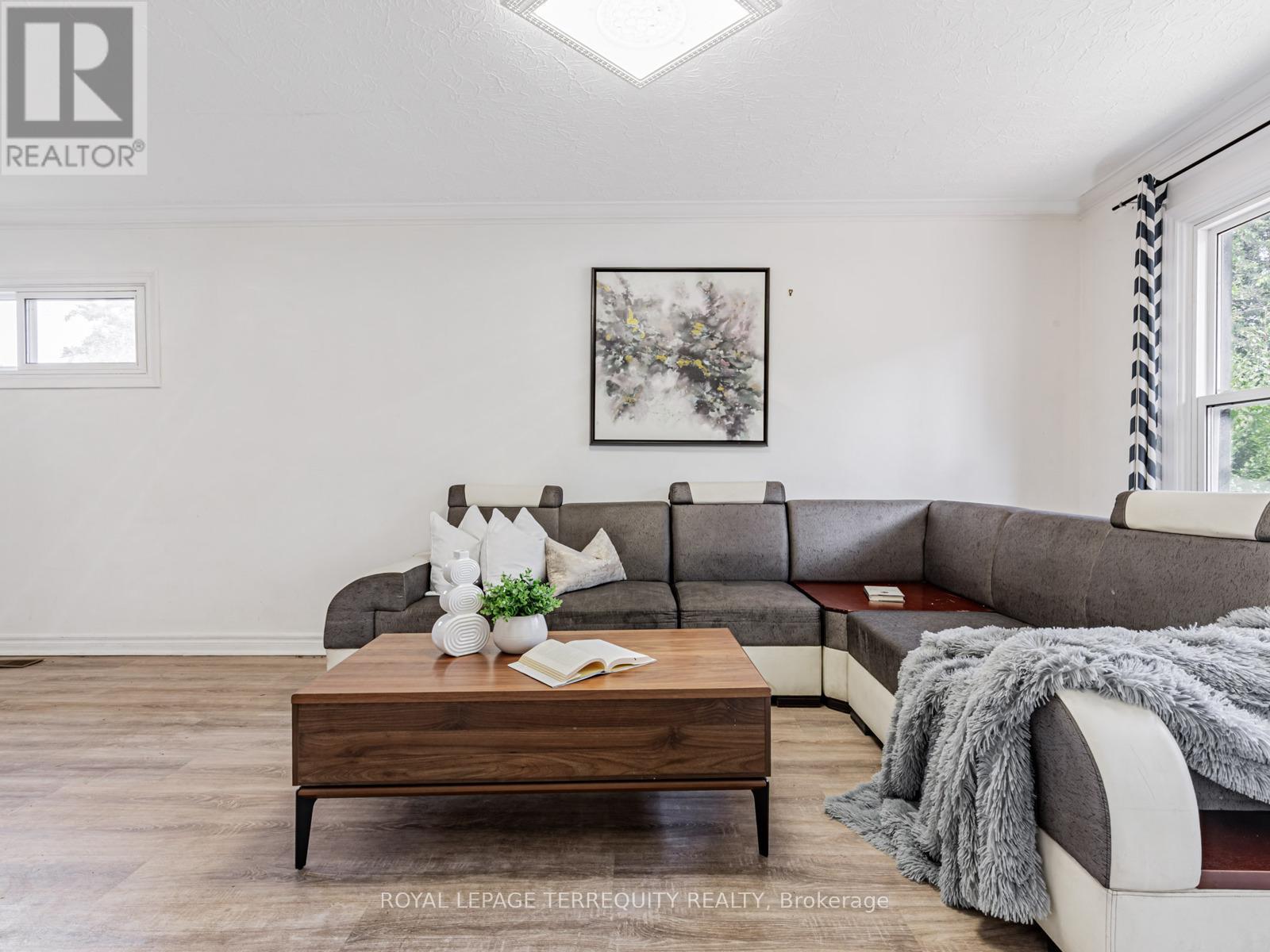 64 Dale Avenue, Toronto, Ontario  M1J 3J5 - Photo 14 - E12486749