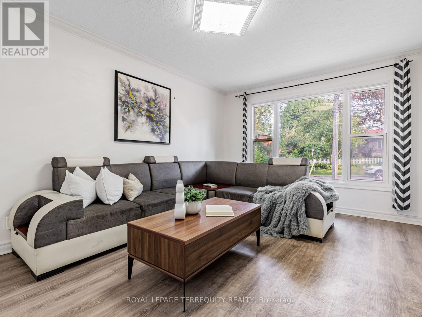 64 Dale Avenue, Toronto, Ontario  M1J 3J5 - Photo 15 - E12486749