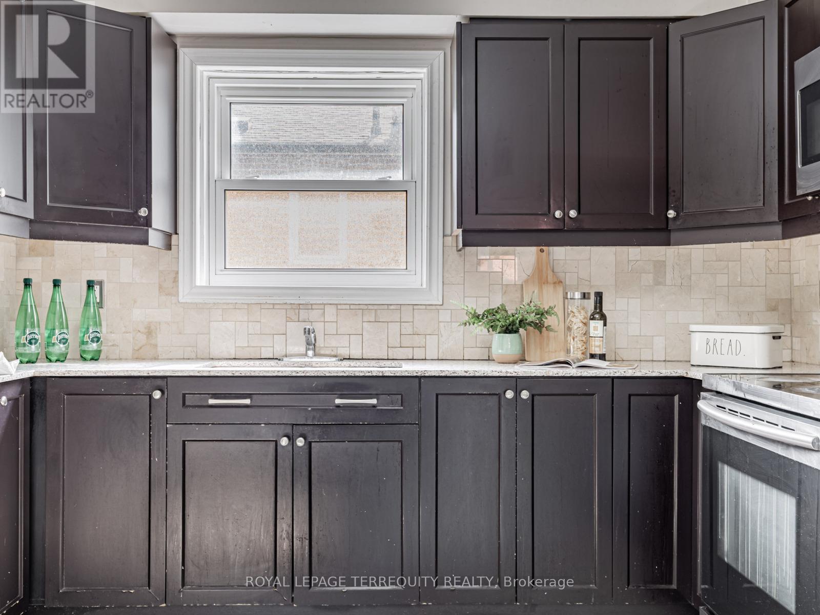 64 Dale Avenue, Toronto, Ontario  M1J 3J5 - Photo 7 - E12486749