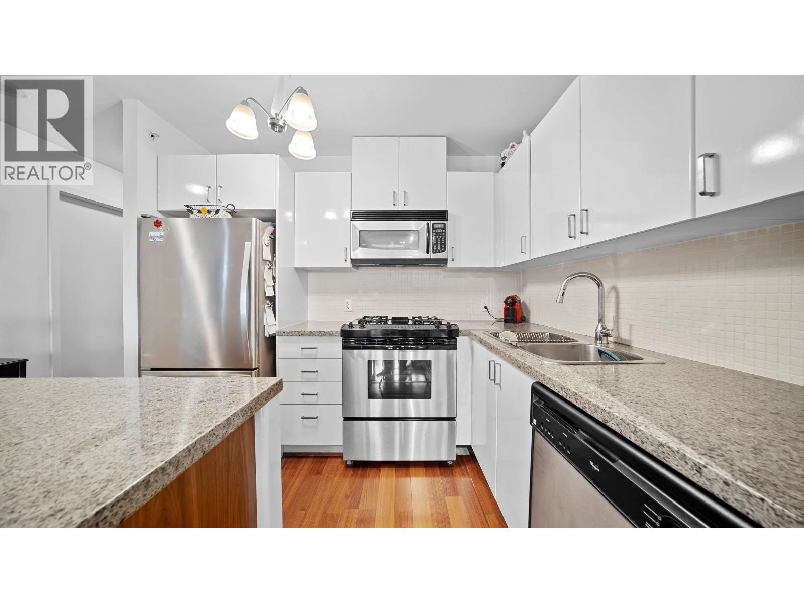 810 175 W 1st Street, North Vancouver, British Columbia  V7M 3N9 - Photo 10 - R3062342