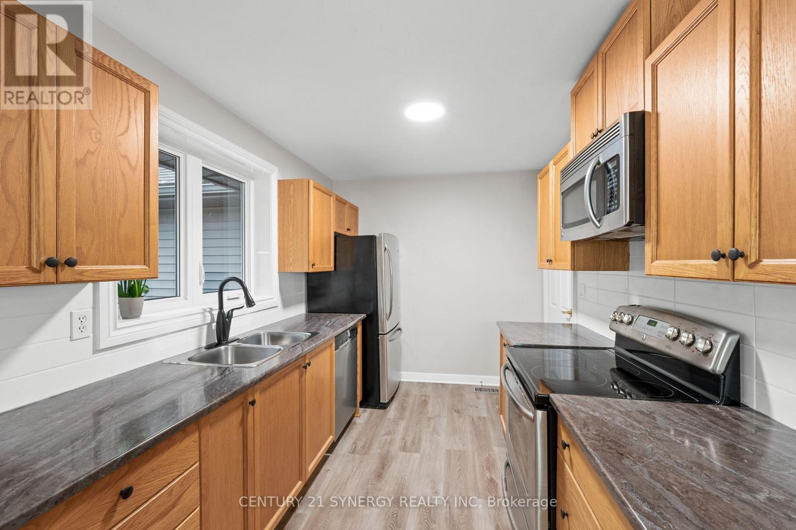 22 Carola Street, Ottawa, Ontario  K2G 0Y1 - Photo 10 - X12486763