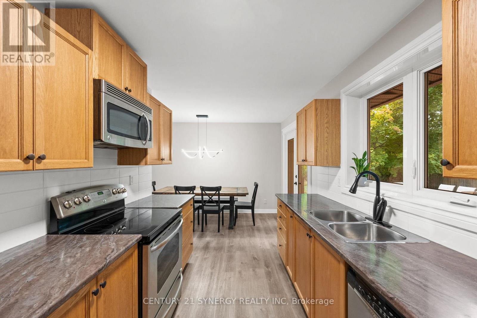 22 Carola Street, Ottawa, Ontario  K2G 0Y1 - Photo 11 - X12486763