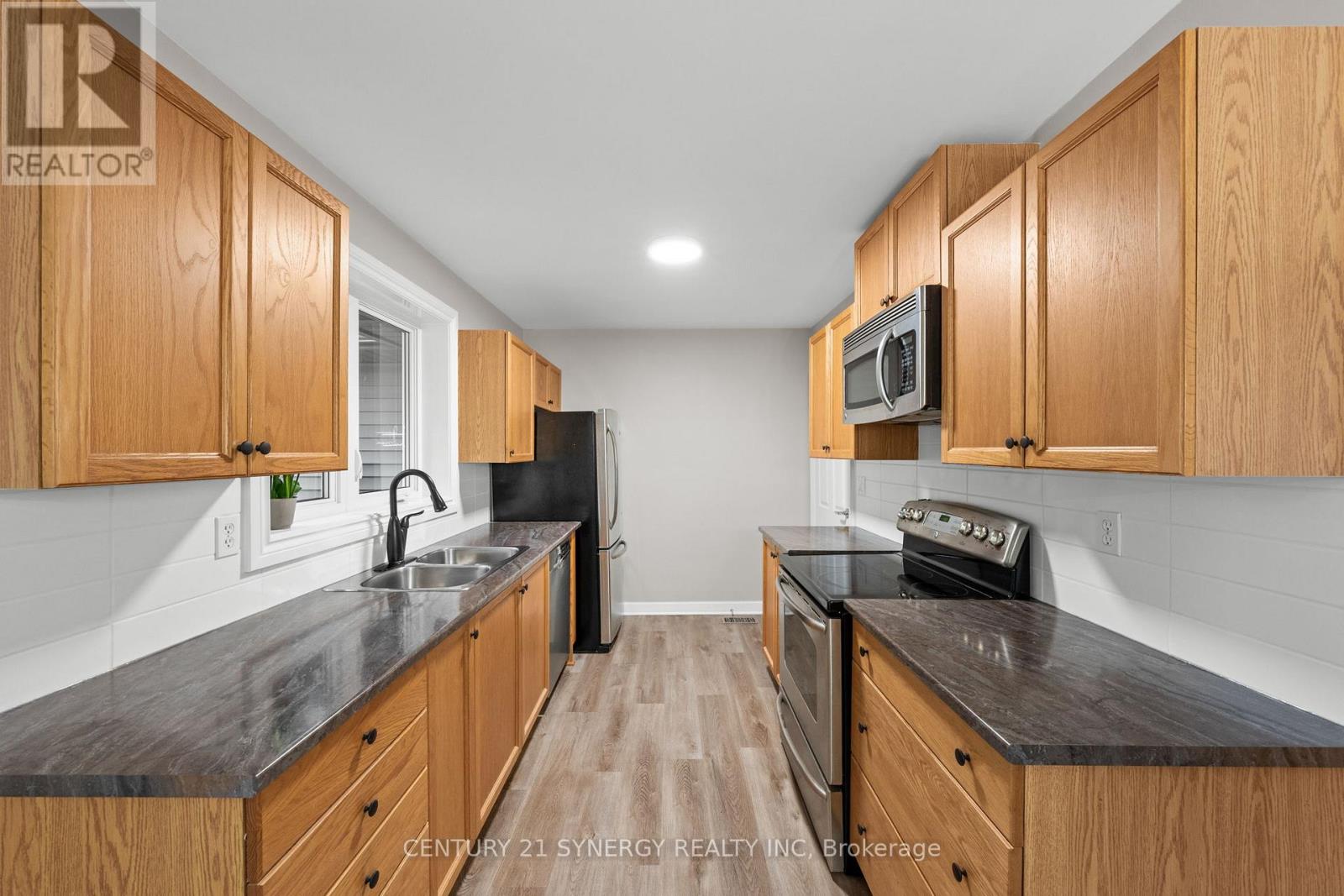 22 Carola Street, Ottawa, Ontario  K2G 0Y1 - Photo 9 - X12486763