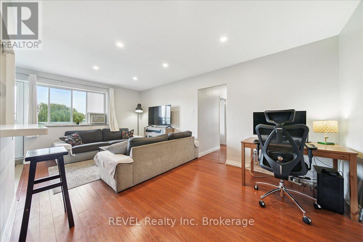 615 - 1660 Bloor Street E, Mississauga, Ontario  L4X 1R9 - Photo 14 - W12486777