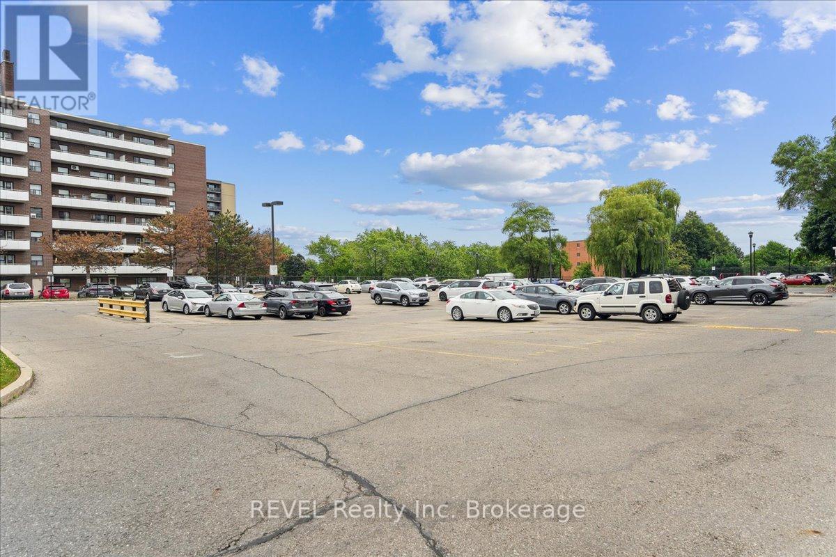 615 - 1660 Bloor Street E, Mississauga, Ontario  L4X 1R9 - Photo 36 - W12486777