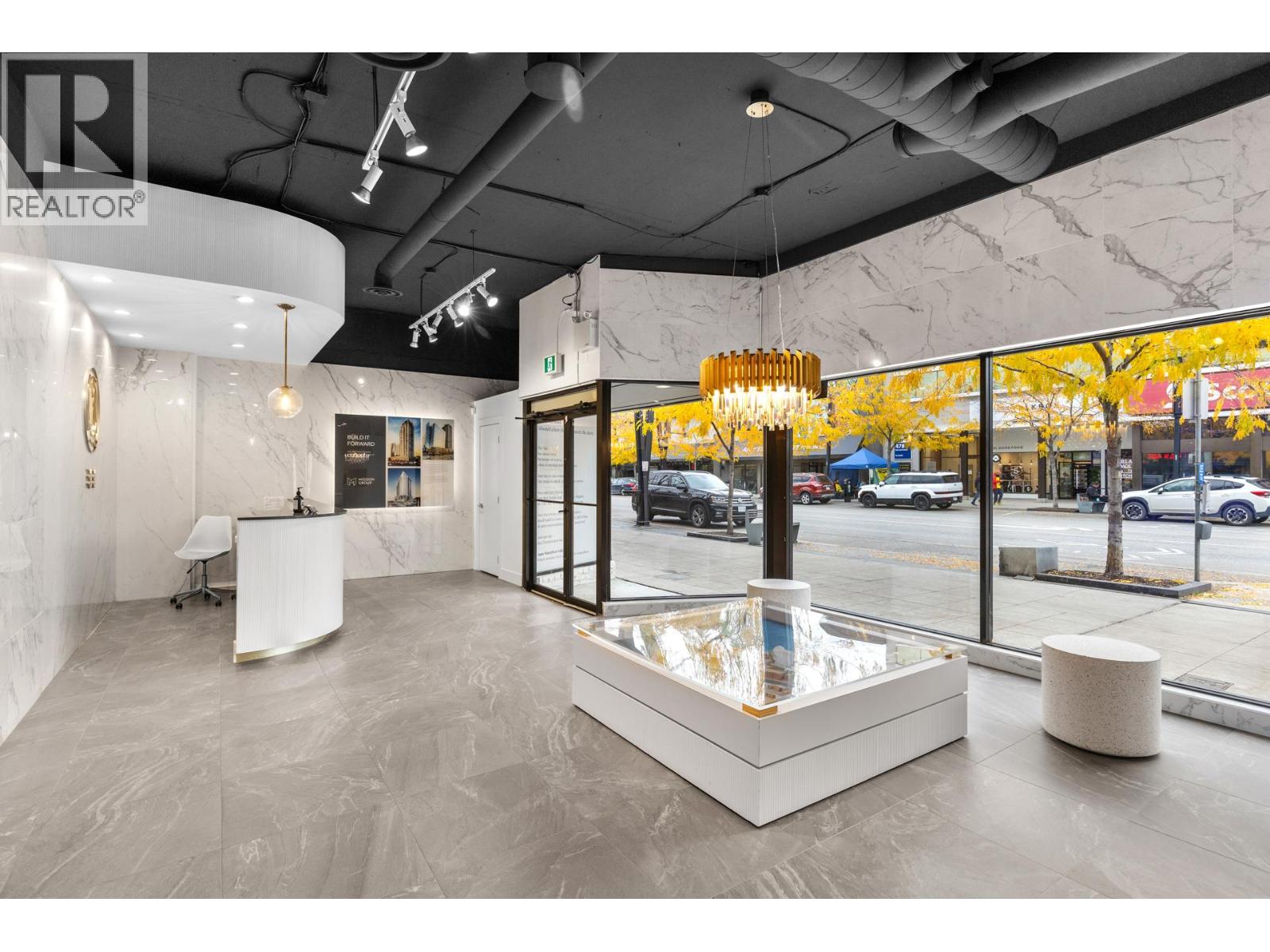 489 Bernard Avenue, Kelowna, British Columbia  V1Y 6N8 - Photo 3 - 10366979