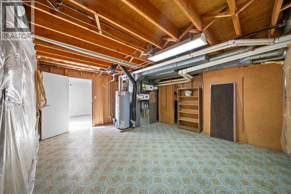 36 Strathlorne Crescent Sw, Calgary, Alberta  T3H 1M8 - Photo 39 - A2261749