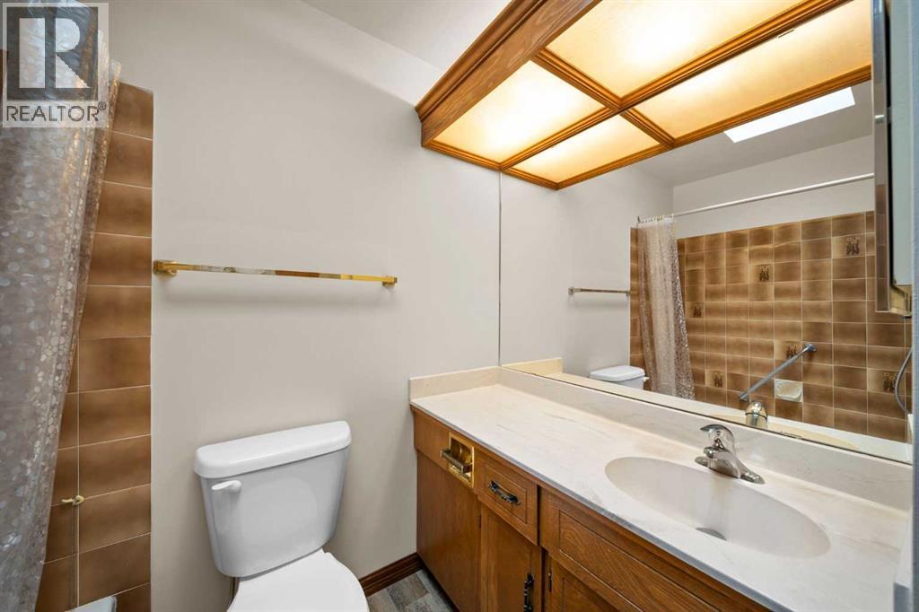 36 Strathlorne Crescent Sw, Calgary, Alberta  T3H 1M8 - Photo 30 - A2261749