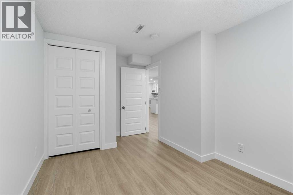 2009 Cottonwood Crescent Se, Calgary, Alberta  T2B 1P9 - Photo 34 - A2262374