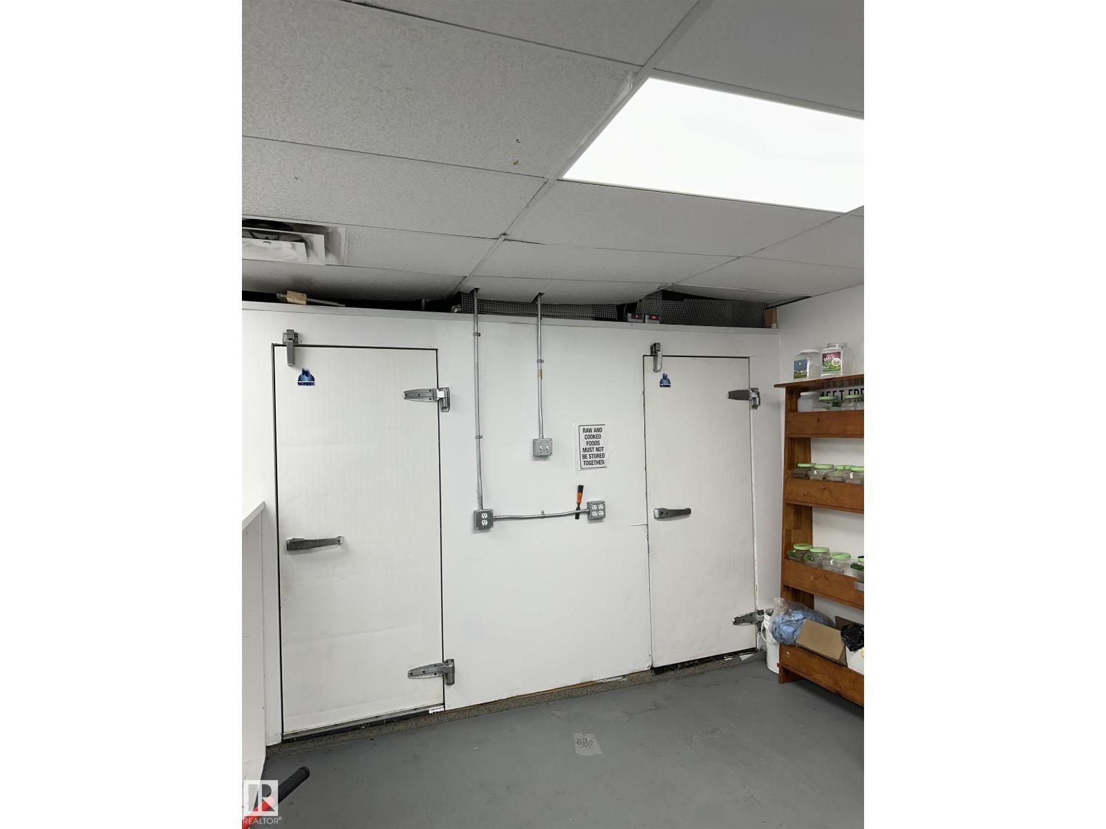 0 Na Nw, Edmonton, Alberta  T6E 6V2 - Photo 5 - E4463829