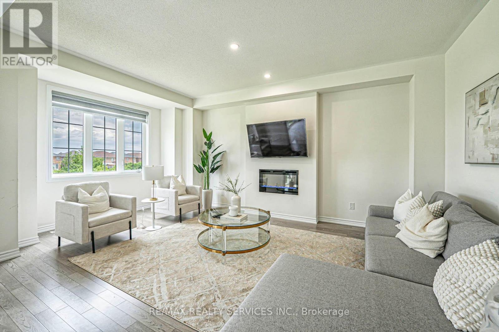 43 Rainbrook Close, Brampton, Ontario  L6R 0Y9 - Photo 14 - W12486744