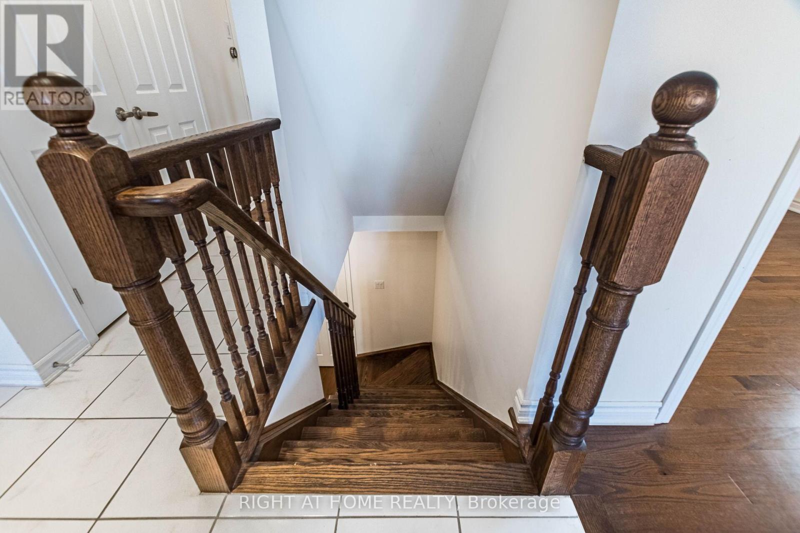 98 - 1000 Asleton Boulevard, Milton, Ontario  L9T 9L4 - Photo 8 - W12486752