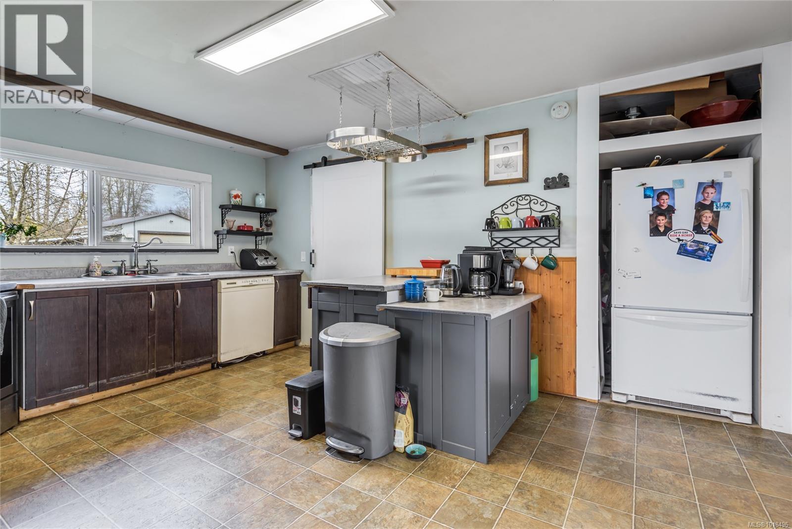 4766 Headquarters Rd, Courtenay, British Columbia  V9N 9H4 - Photo 11 - 1018496