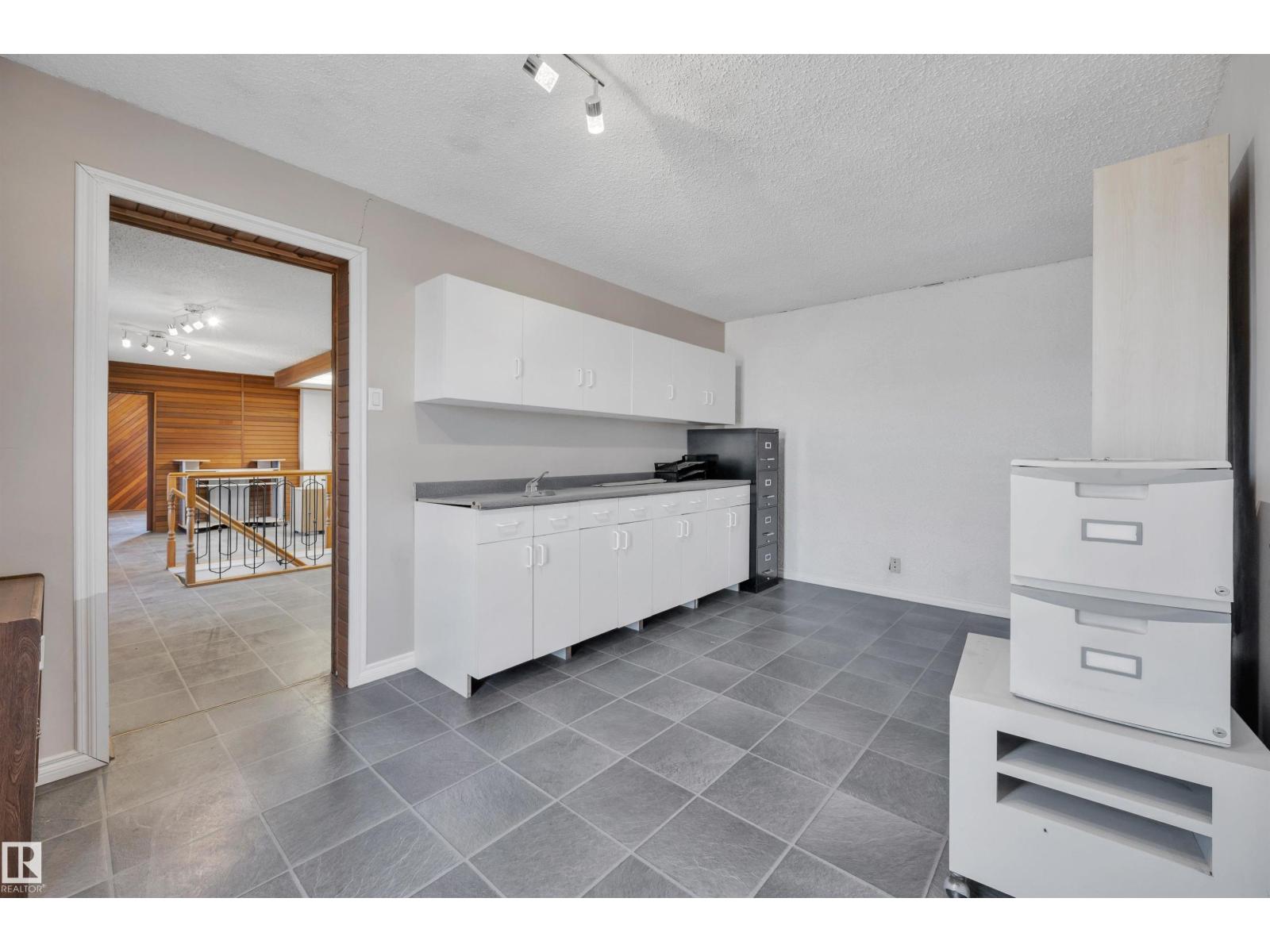 57119 Rge Rd 241, Rural Sturgeon County, Alberta  T0A 0K1 - Photo 37 - E4463832