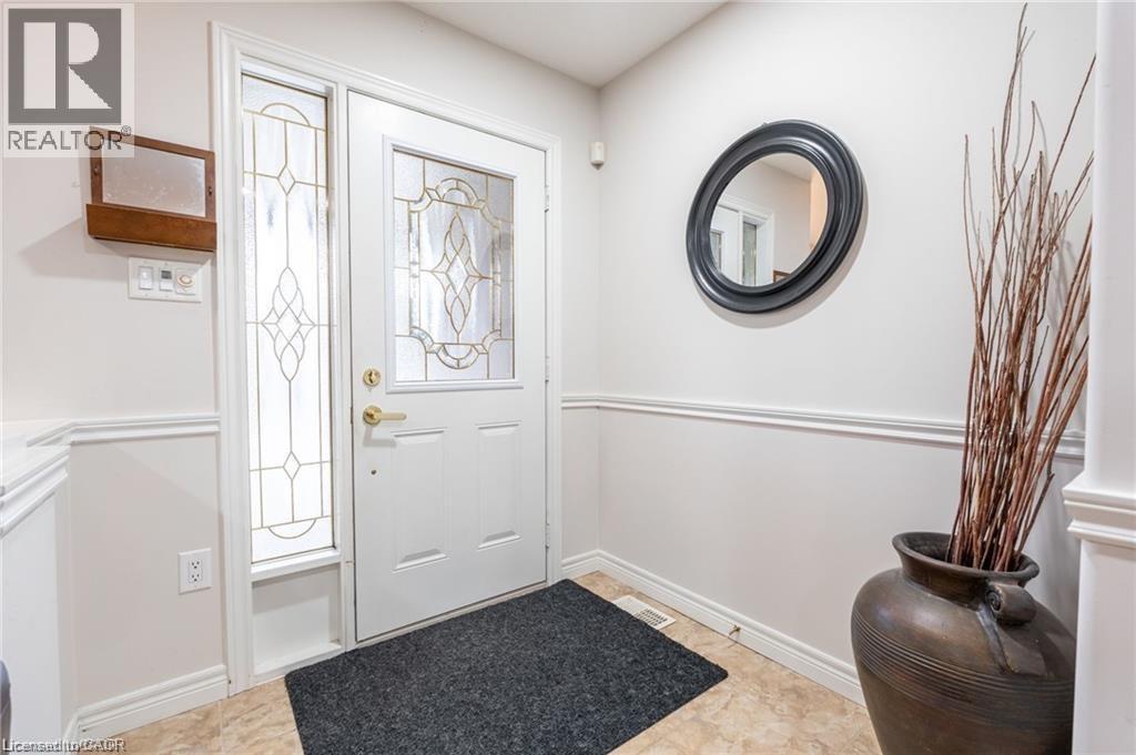 144 Sumner Crescent, Grimsby, Ontario  L3M 0B4 - Photo 3 - 40782642