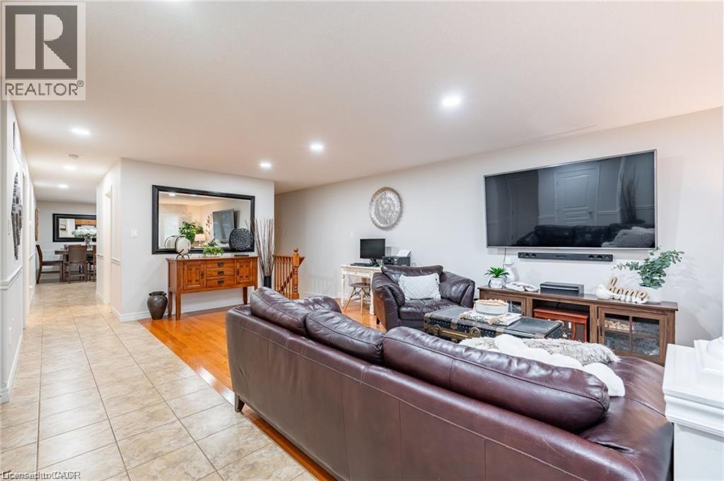 144 Sumner Crescent, Grimsby, Ontario  L3M 0B4 - Photo 4 - 40782642