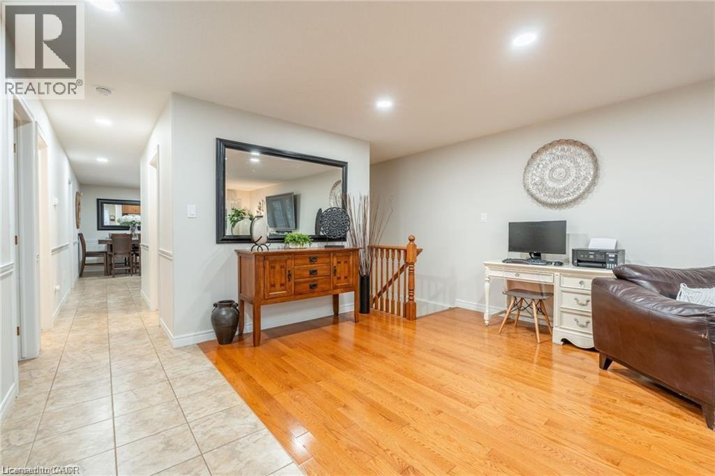 144 Sumner Crescent, Grimsby, Ontario  L3M 0B4 - Photo 6 - 40782642