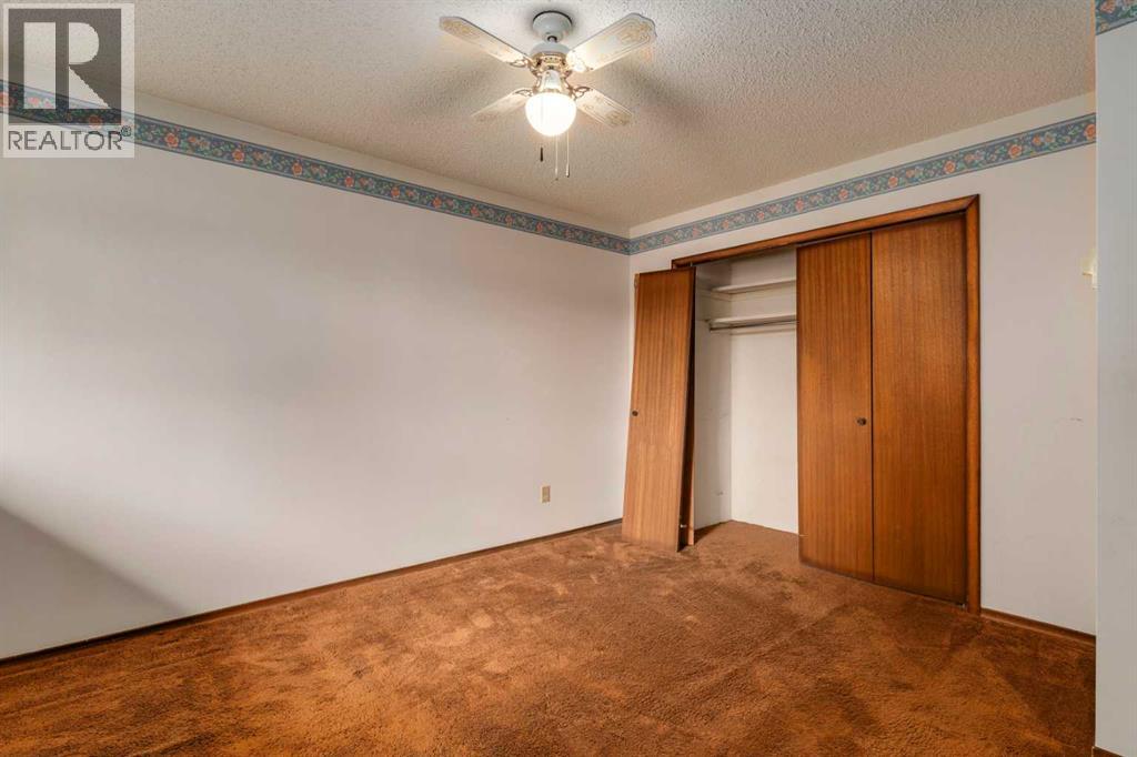 24 Strathcona Close Sw, Calgary, Alberta  T3H 1L3 - Photo 15 - A2249864