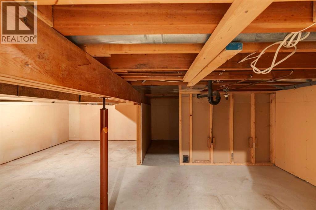 24 Strathcona Close Sw, Calgary, Alberta  T3H 1L3 - Photo 30 - A2249864