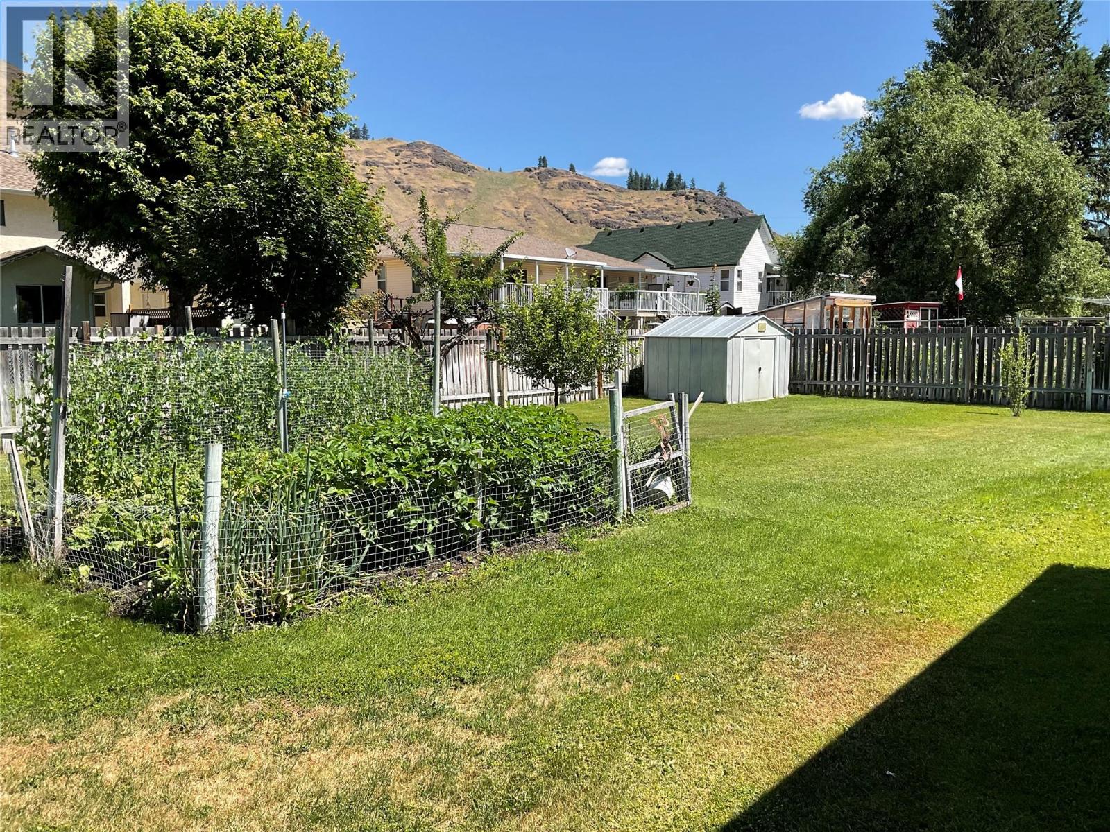 431 Hartland Avenue, Midway, British Columbia  V0H 1M0 - Photo 12 - 10341006