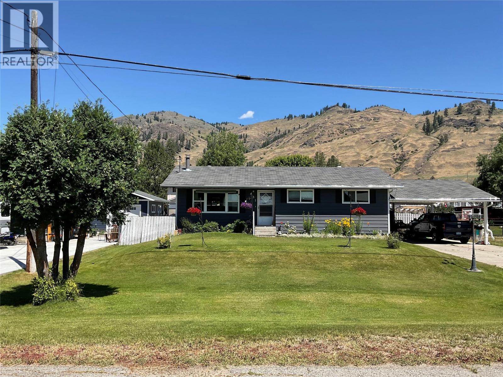 431 Hartland Avenue, Midway, British Columbia  V0H 1M0 - Photo 3 - 10341006