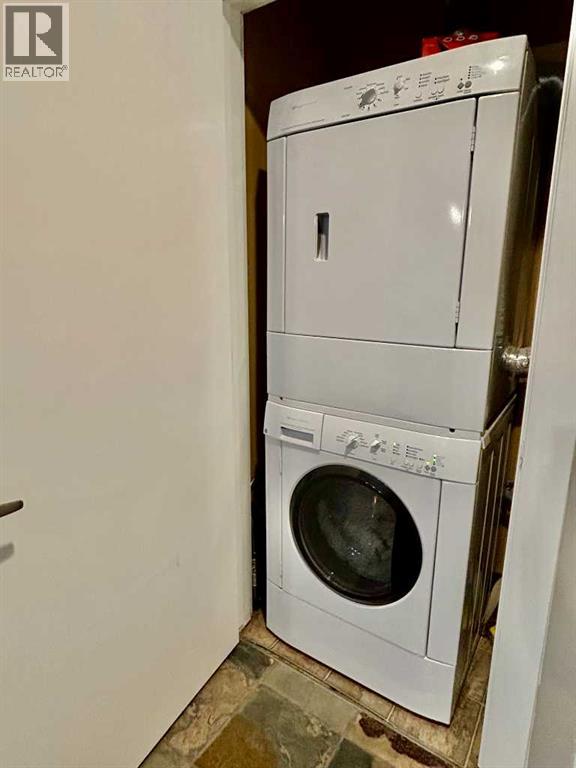 317, 1818 Mountain Ave, Canmore, Alberta  T1W 2W1 - Photo 15 - A2264214