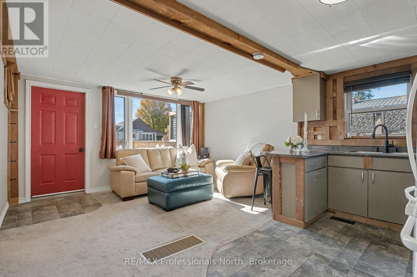 161 Quebec Street, Bracebridge (Macaulay), Ontario  P1L 1E3 - Photo 8 - X12457388