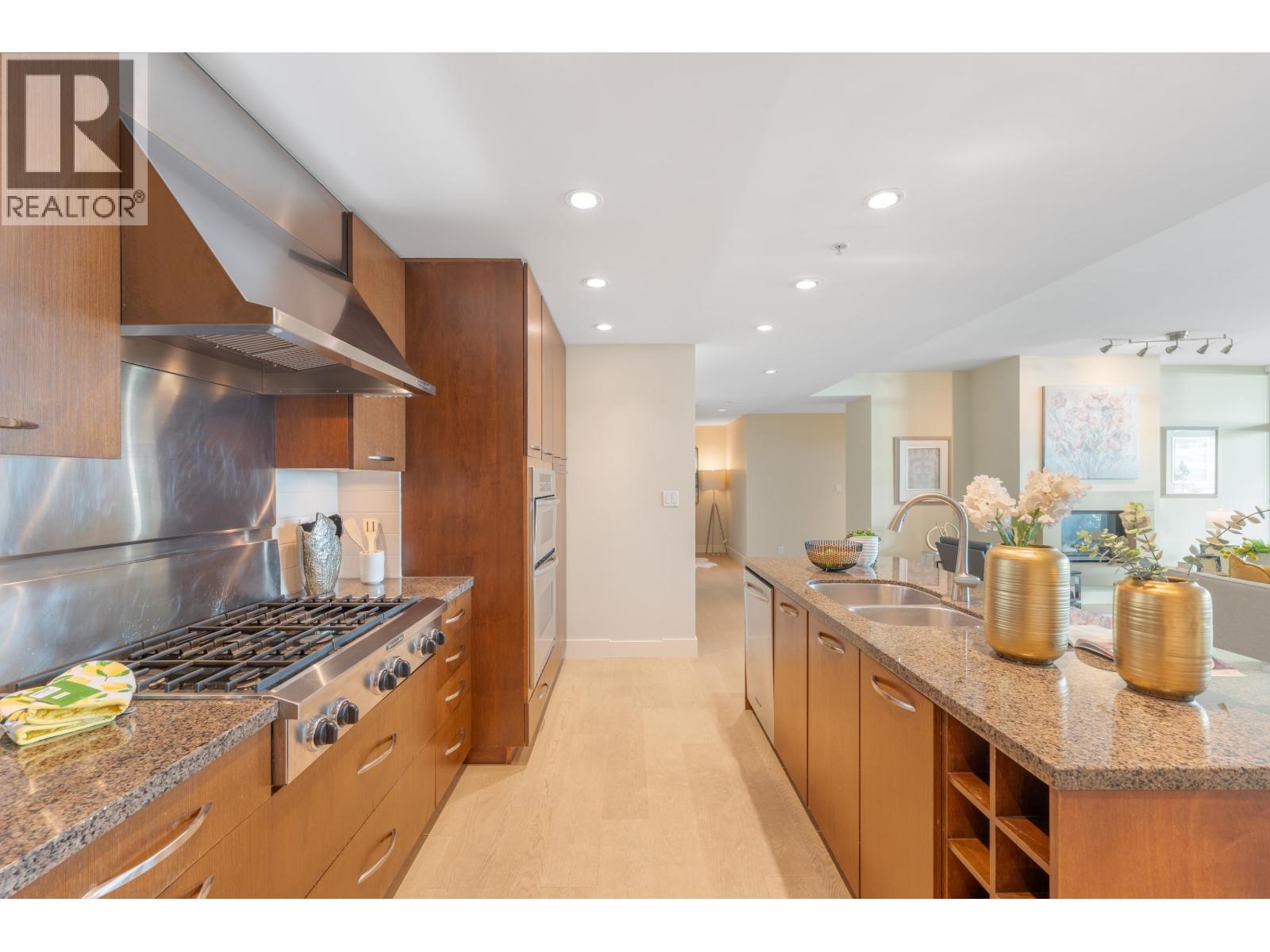 1002 3335 Cypress Place, West Vancouver, British Columbia  V7S 3J8 - Photo 15 - R3062341