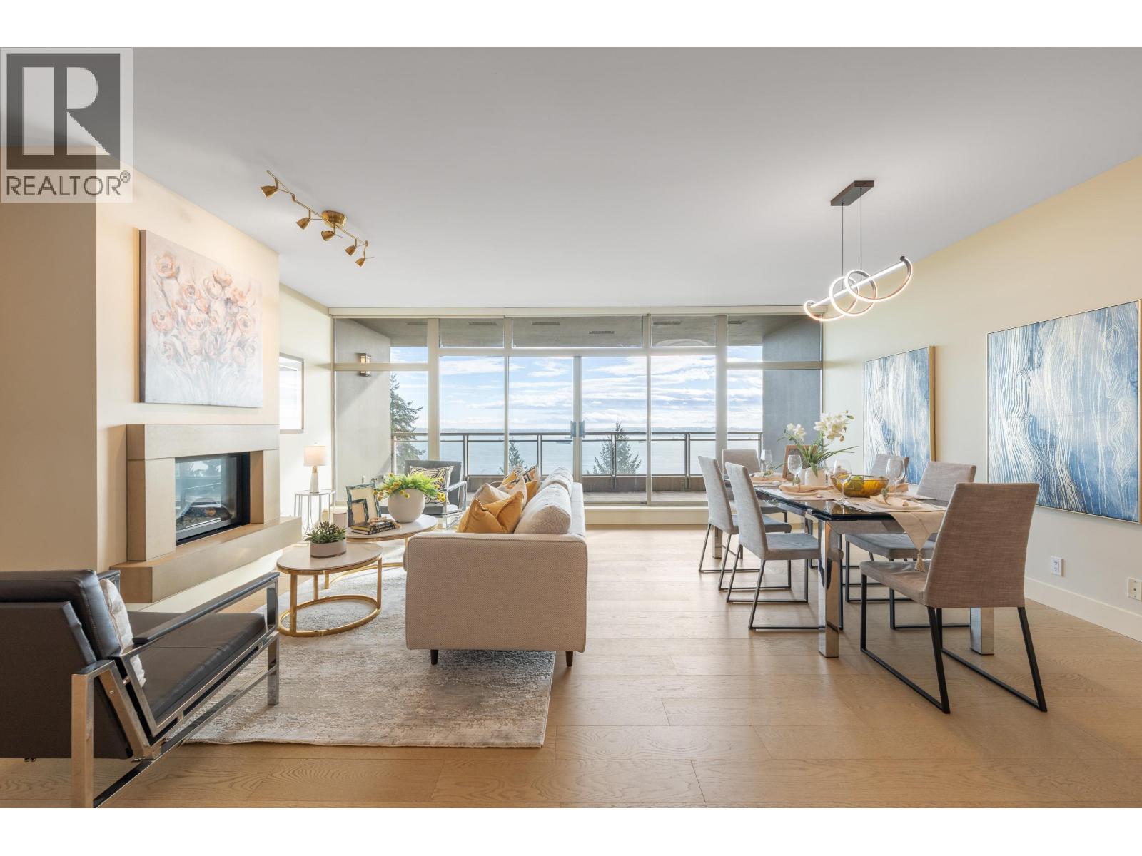 1002 3335 Cypress Place, West Vancouver, British Columbia  V7S 3J8 - Photo 2 - R3062341