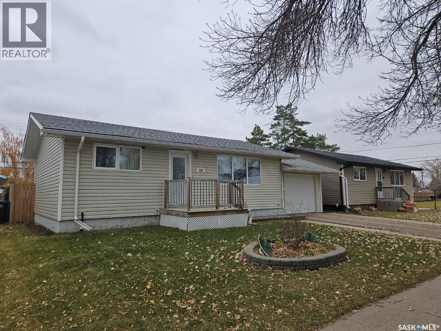 820 14th Street, Humboldt, Saskatchewan  S0K 2A0 - Photo 2 - SK021928