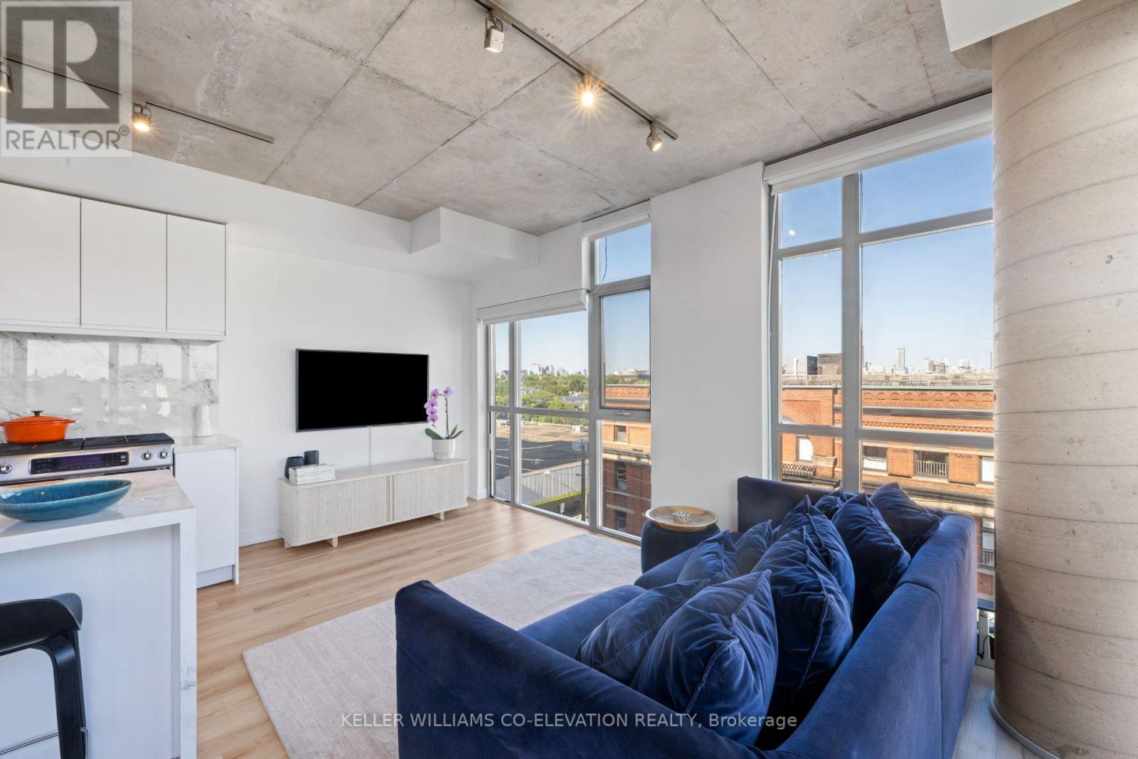 606 - 2 Gladstone Avenue, Toronto, Ontario  M6J 0B2 - Photo 4 - C12486765